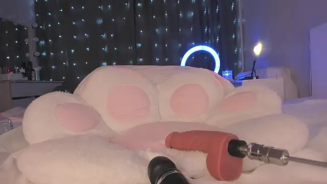 Snapshot of KylieStarrr chatting on 09/11/25, 09:59 KylieStarrr online show from 09/11/25, 09:59