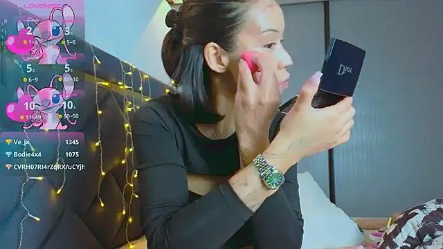 Mia Tin online show from 01/30/25, 12:48