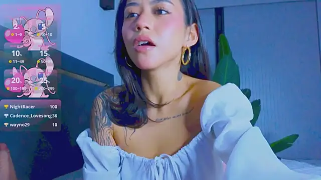 Mia Tin online show from 10/02/25, 02:46