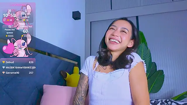 Mia Tin online show from 10/11/25, 07:23