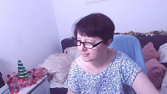 ChristaRose online show from 12/21/25, 01:35