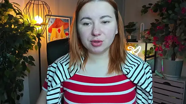 LAYLAxSTAR online show from 11/18/25, 07:24