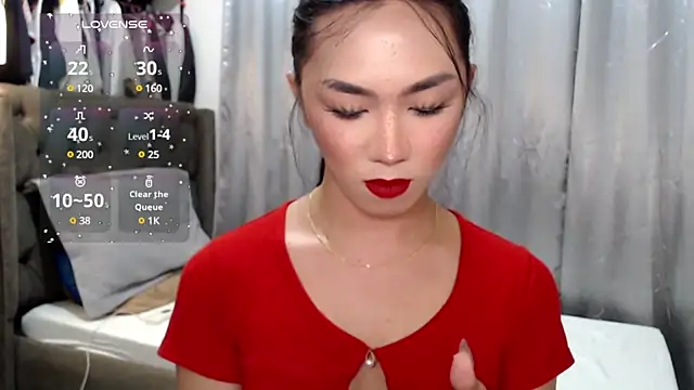 Snapshot of Local_Hoelyx chatting on 01/18/25, 05:04 Local Hoelyx online show from 01/18/25, 05:04