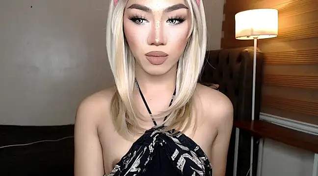 Snapshot of Local_Hoelyx chatting on 03/02/25, 07:21 Local Hoelyx online show from 03/02/25, 07:21