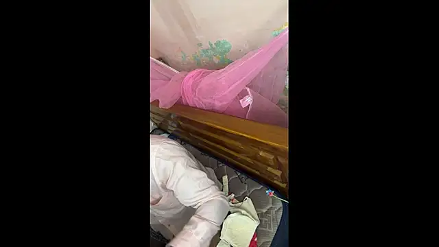 falooda288 online show from 10/24/25, 02:57