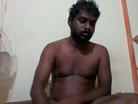 Snapshot of Slavebottombdsm09 chatting on 01/14/26, 12:05 Slavebottombdsm09 online show from 01/14/26, 12:05