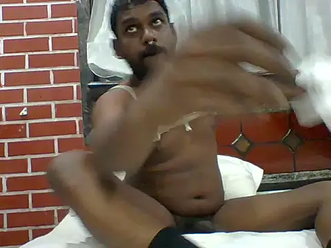 Snapshot of Slavebottombdsm09 chatting on 03/06/26, 06:26 Slavebottombdsm09 online show from 03/06/26, 06:26