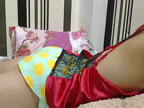 angel pussie online show from 12/14/25, 09:08