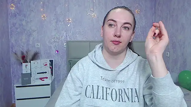 Snapshot of KaleyReed chatting on 01/25/25, 04:35 KaleyReed online show from 01/25/25, 04:35