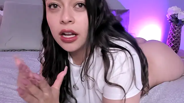 Nicolle W online show from 03/10/25, 06:01