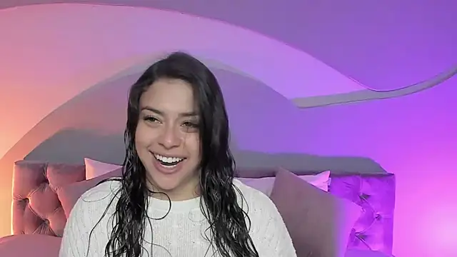 Nicolle W online show from 03/21/25, 12:06