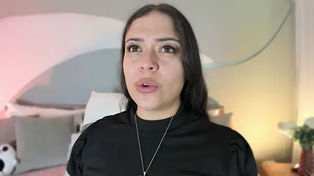 Nicolle W online show from 10/04/25, 11:52