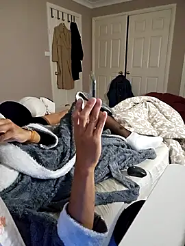 Snapshot of AmateurGuy23 chatting on 10/05/25, 06:39 AmateurGuy23 online show from 10/05/25, 06:39