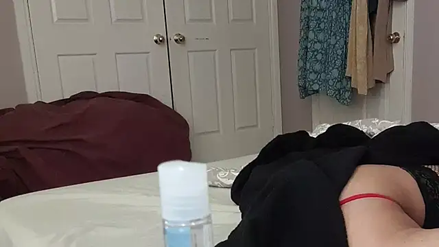 Snapshot of AmateurGuy23 chatting on 10/10/25, 06:07 AmateurGuy23 online show from 10/10/25, 06:07