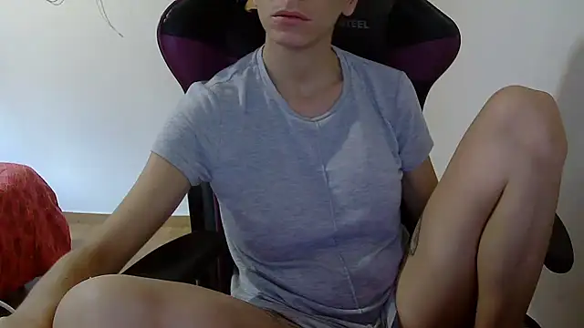 Vampirosa online show from 10/19/25, 11:00