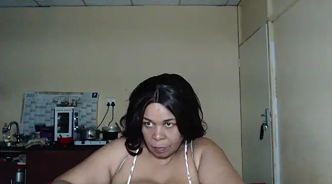 Snapshot of Mydreamgirrl chatting on 03/08/25, 10:34 Mydreamgirrl online show from 03/08/25, 10:34