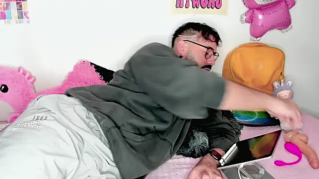 johnnyalx online show from 12/01/25, 07:19