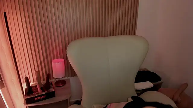 MarianL0ve online show from 03/14/25, 10:39