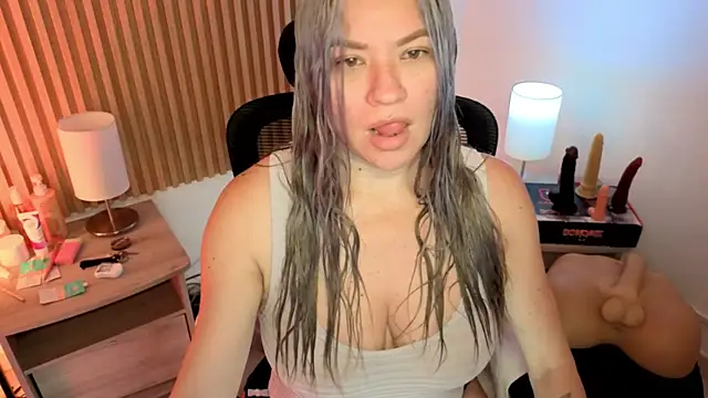 MarianL0ve online show from 05/06/26, 11:10