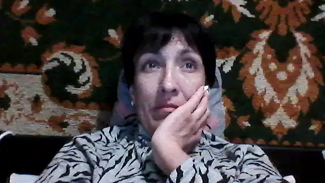 SunnyAmorre online show from 04/30/26, 09:08