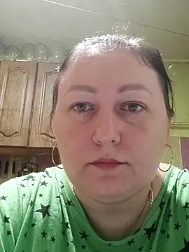 Snapshot of Rini333 chatting on 03/06/25, 02:41 Rini333 online show from 03/06/25, 02:41