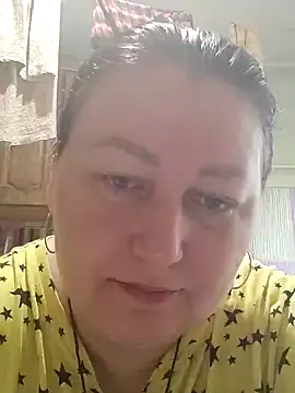Snapshot of Rini333 chatting on 09/15/25, 01:11 Rini333 online show from 09/15/25, 01:11