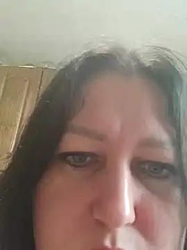 Snapshot of Rini333 chatting on 09/16/25, 02:51 Rini333 online show from 09/16/25, 02:51