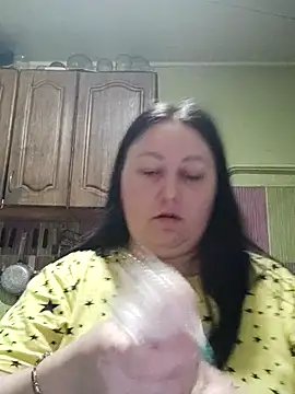 Snapshot of Rini333 chatting on 10/06/25, 05:32 Rini333 online show from 10/06/25, 05:32