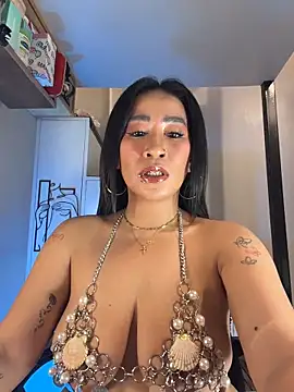Snapshot of AsianMilfSheryl chatting on 04/25/26, 07:55 AsianMilfSheryl online show from 04/25/26, 07:55