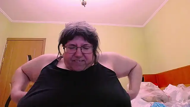 HugeTits online show from 12/12/24, 07:04