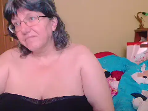 HugeTits online show from 12/27/24, 08:13