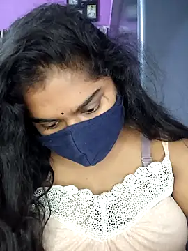 Snapshot of riya-baby chatting on 01/08/25, 04:00 riya-baby online show from 01/08/25, 04:00