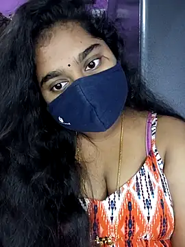 Snapshot of riya-baby chatting on 01/11/25, 01:32 riya-baby online show from 01/11/25, 01:32
