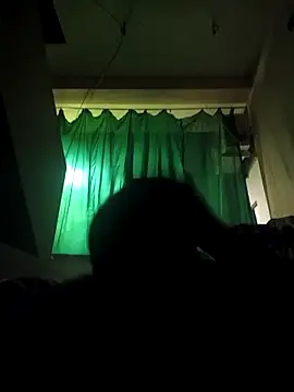 Snapshot of deshimund chatting on 10/16/25, 07:15 deshimund online show from 10/16/25, 07:15