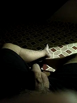 Snapshot of deshimund chatting on 10/30/25, 12:12 deshimund online show from 10/30/25, 12:12