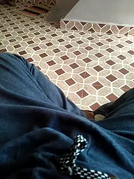 Snapshot of deshimund chatting on 11/25/25, 02:11 deshimund online show from 11/25/25, 02:11