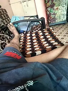 Snapshot of deshimund chatting on 11/26/25, 02:12 deshimund online show from 11/26/25, 02:12