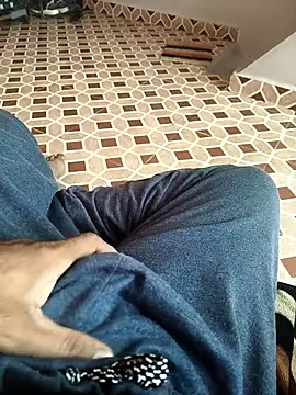 Snapshot of deshimund chatting on 11/29/25, 03:31 deshimund online show from 11/29/25, 03:31