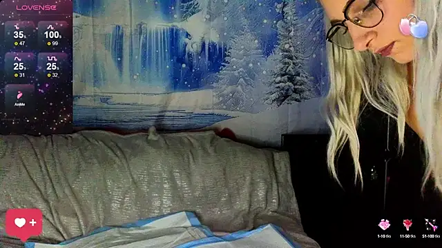 Snapshot of KittyMia chatting on 01/23/25, 08:13 KittyMia online show from 01/23/25, 08:13