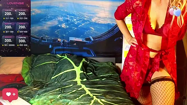 Snapshot of KittyMia chatting on 03/10/25, 08:23 KittyMia online show from 03/10/25, 08:23