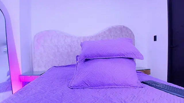 shelsyloreds online show from 11/23/25, 12:16