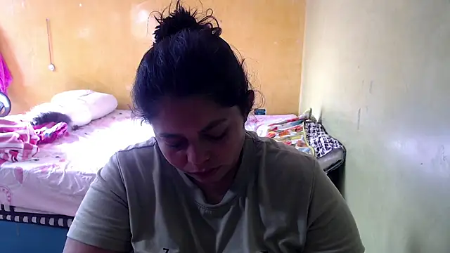 Snapshot of yulieth_bbw chatting on 06/27/26, 12:44 yulieth bbw online show from 06/27/26, 12:44