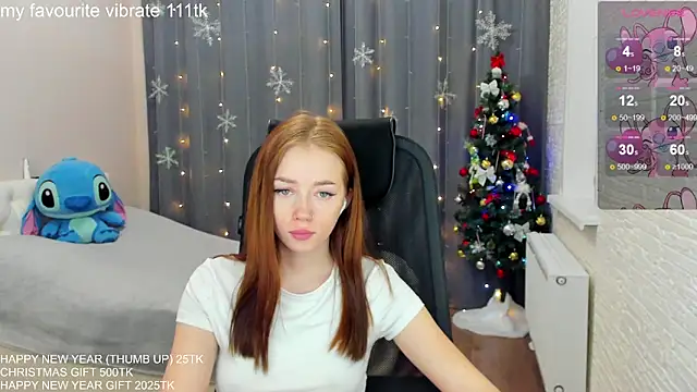 Snapshot of Hot_Mia_ chatting on 01/16/25, 05:55 Hot Mia online show from 01/16/25, 05:55