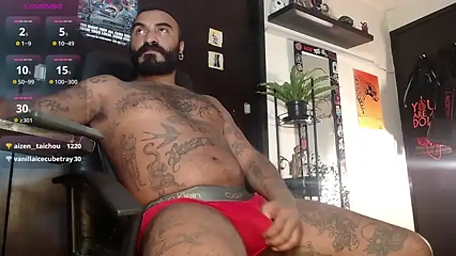 Snapshot of damian__darkside chatting on 02/13/26, 01:56 damian darkside online show from 02/13/26, 01:56