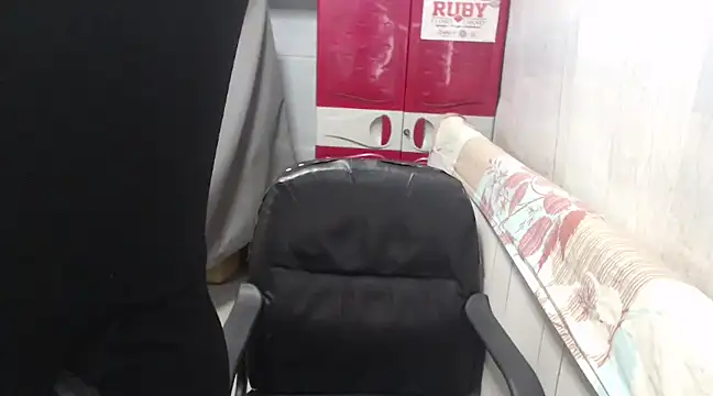 Snapshot of AsianNastyHOTCUM chatting on 02/11/25, 09:09 AsianNastyHOTCUM online show from 02/11/25, 09:09