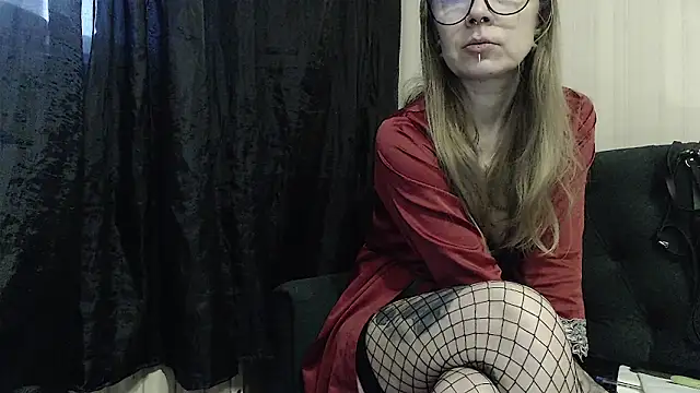 alexandra zaryanova online show from 10/25/25, 11:51