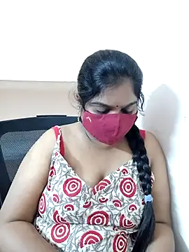Snapshot of Your-mohana chatting on 02/18/26, 12:56 Your-mohana online show from 02/18/26, 12:56