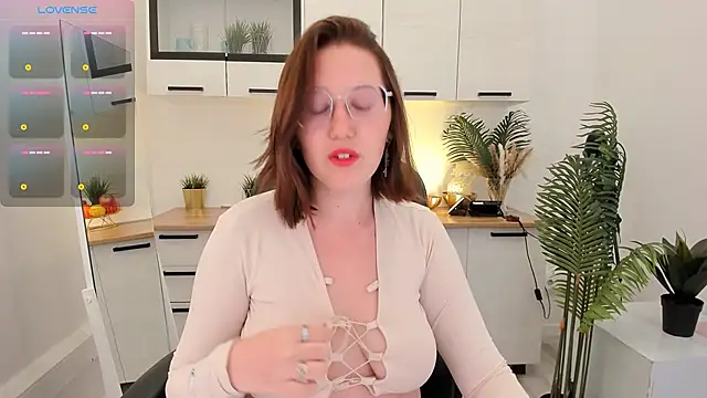 Charmy Gracy online show from 04/29/26, 11:36