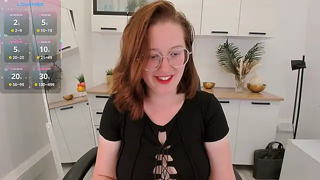 Snapshot of Charmy_Gracy chatting on 06/05/26, 02:01 Charmy Gracy online show from 06/05/26, 02:01
