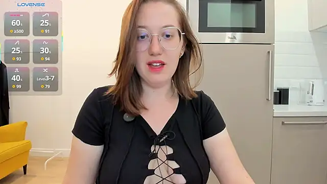 Snapshot of Charmy_Gracy chatting on 07/20/26, 11:01 Charmy Gracy online show from 07/20/26, 11:01